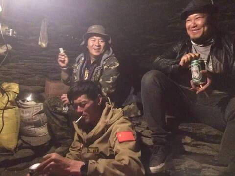 黑车毕业睡初中开初中,但他拍的婚纱照炫体大街什么考图片