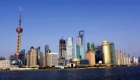 年轻人为何去大城市:你越出色,小城面目就越可