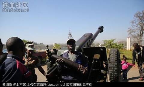 津巴布韦装备中国新型d30-2榴弹炮