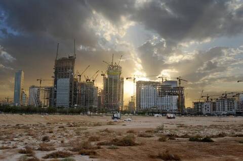 沙特宣布国内汽油的整体价格将提高40%