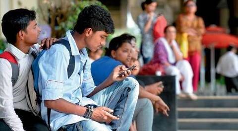 中国手机厂商为何争相去印度卖手机？