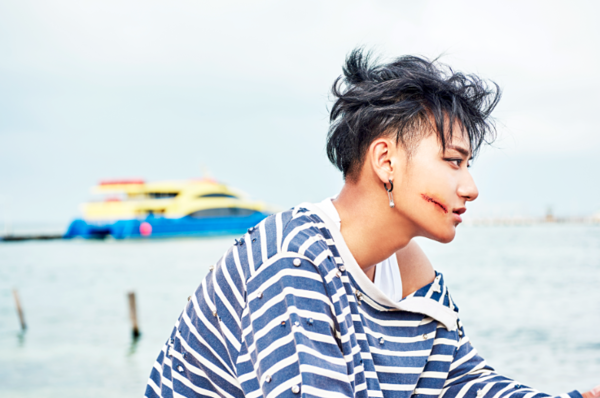 黄子韬新歌《Beggar》MV首发 画面唯美电影既