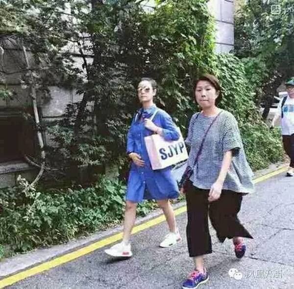 林心如怀孕后还挺大肚搬行李，霍建华去哪儿了？