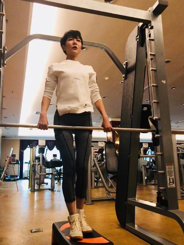 汪涵娇妻杨乐乐年近40坚持健身,背后原因竟如此心酸
