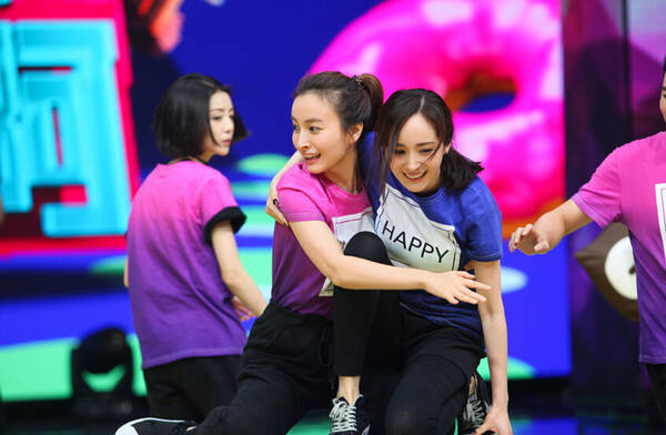 《快本》彭于晏甜蜜表白杨紫 杨幂实力开挂 - 