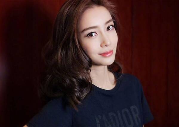 Baby带多名助理进组还无故缺席拍摄?工作室辟谣