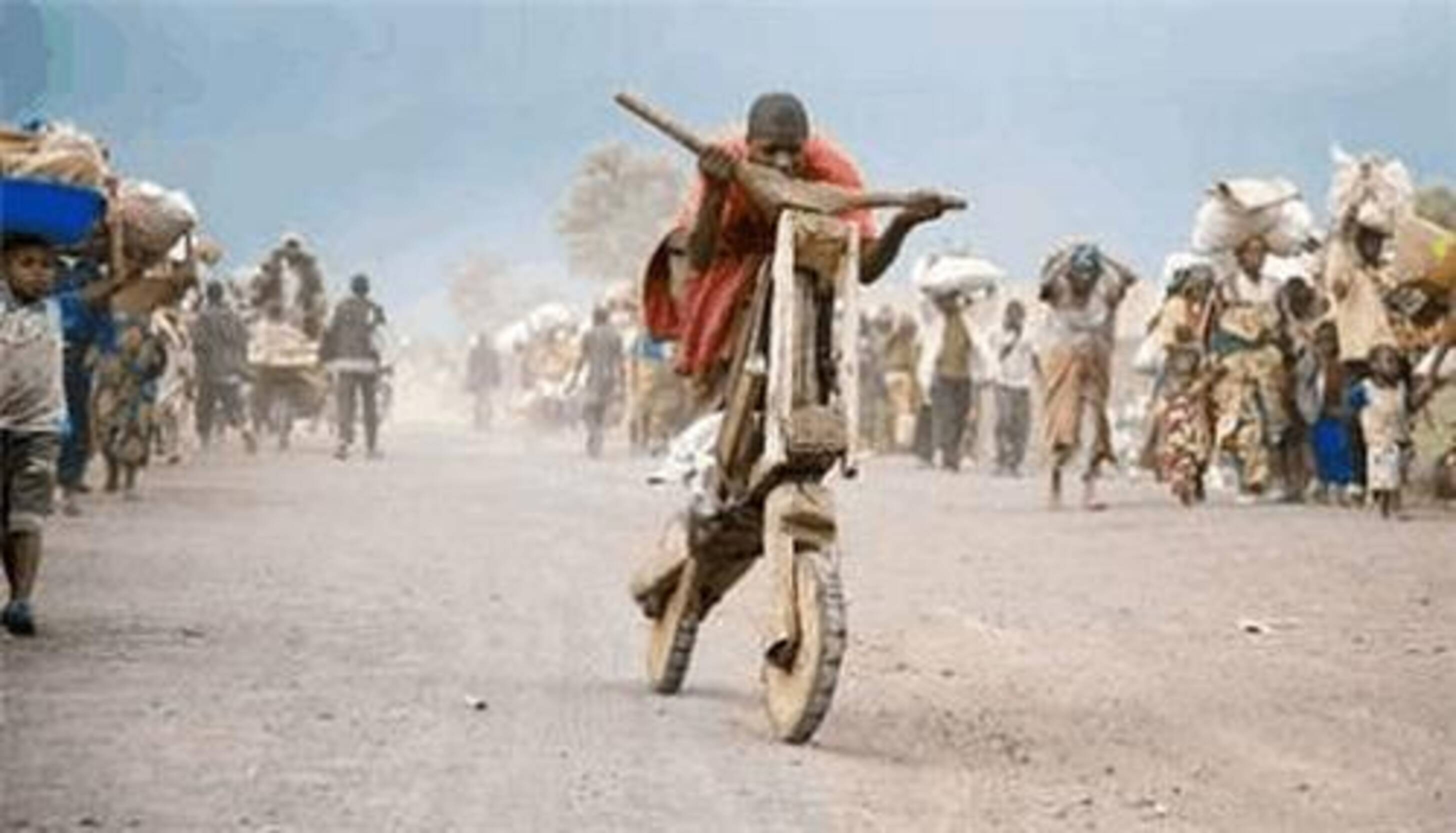 津巴布韦gdp_这位总统在位38年,将富裕发达的国家,建成世界第一穷国(3)