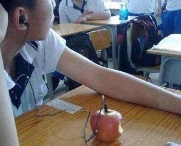 晚fun来了:表情再好玩 我还是想看5字以上的回复 晚fun来了:表情再好玩 我还是想看5字以上的回复图片