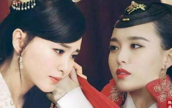 唐嫣国外蹭红毯遭记者冷落 离开PS的她长这样？