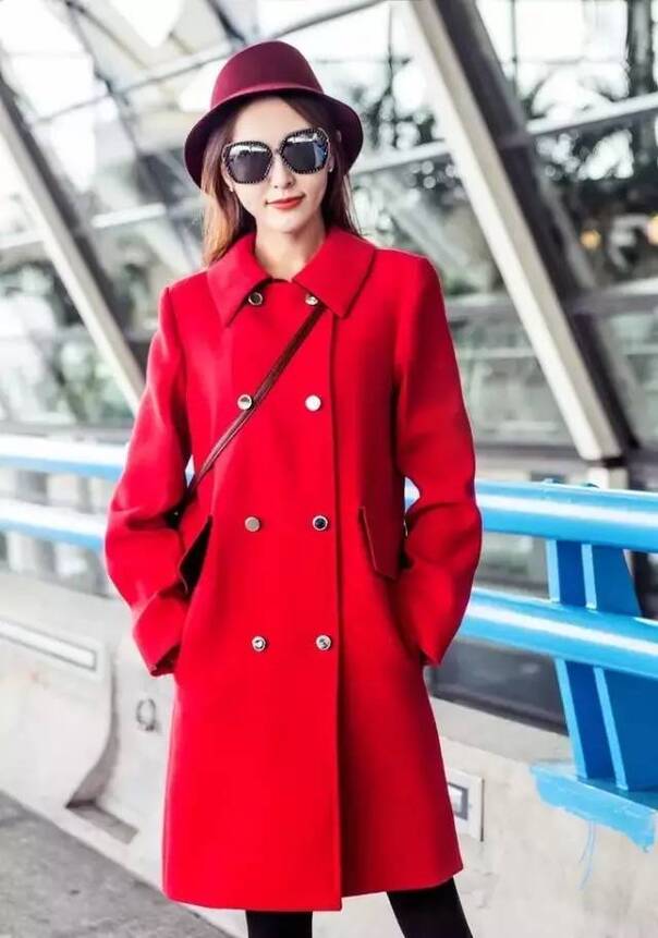 唐嫣国外蹭红毯遭记者冷落 离开PS的她长这样？