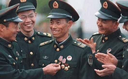 解放军军官工资是多少?你肯定无法想象