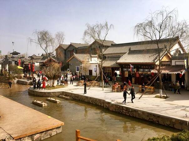 西北民国文化风景区——西安白鹿原白鹿仓