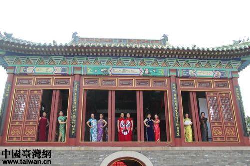 在整个青岛地区的古代建筑中,青岛天后宫的建筑艺术和彩绘艺术都是首