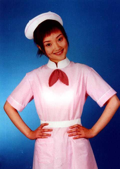 娱乐八卦:孙俪杨幂李小璐当红女星旧照为何那么丑