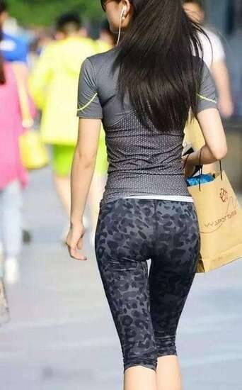 相关图片: 紧身裤部位超薄 紧身裤超薄厕所 紧身裤