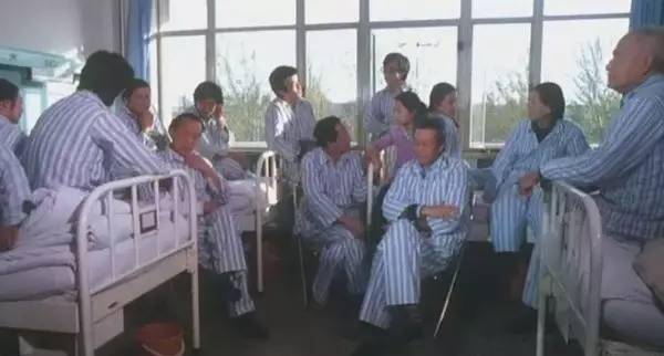 真正的精神病院和真正的精神病人 c4021be390f182e_w600_h322.jpg