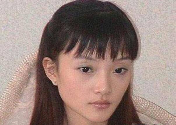 娱乐八卦:孙俪杨幂李小璐当红女星旧照为何那么丑
