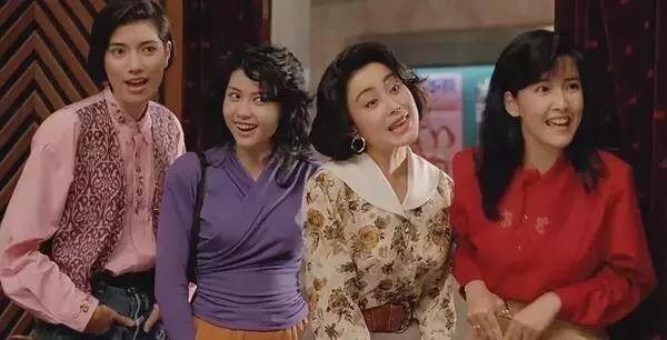 四位美女,除了张敏,周慧敏,还有邱淑贞与翁慧德.