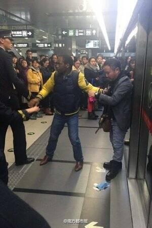 晚FUN来了151119:美剧随时换主角 国剧换个台他还是主角