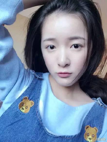 这些逆天的90后,同美不同路!素颜妆的point你get了吗?