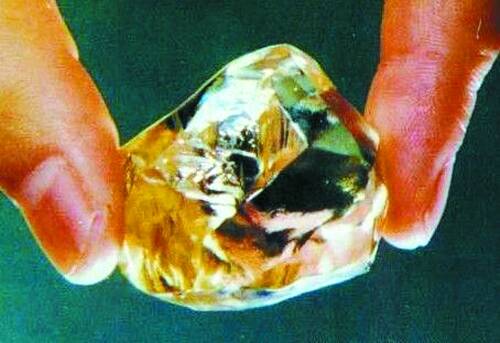 [凤凰知道]牧民捡到的狗头金到底该归谁?