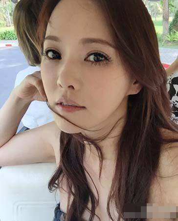 重生?伊能静选离婚6周年纪念日第二天再婚