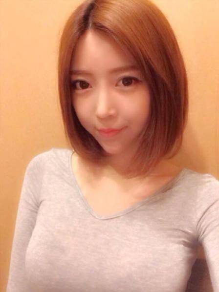 韩国网络女主播米娜走红