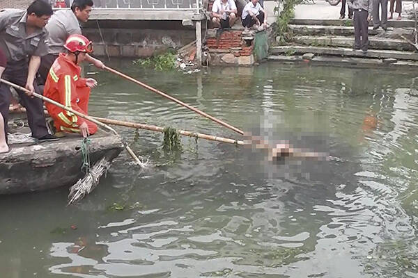 最新女子跳河溺亡 最新男子跳河溺亡