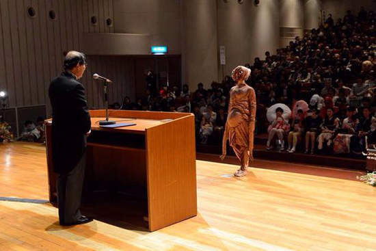 [爆笑]变装毕业典礼：京都大学今年也没辜负大家