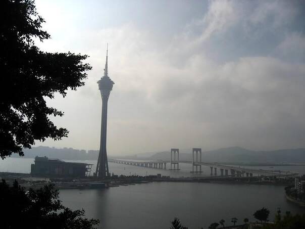 澳门关闸到观光塔 澳门旅游观光塔