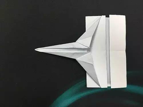 纸飞机中的战斗机该怎么做 ea40c3d73d05e67_w500_h375.jpg