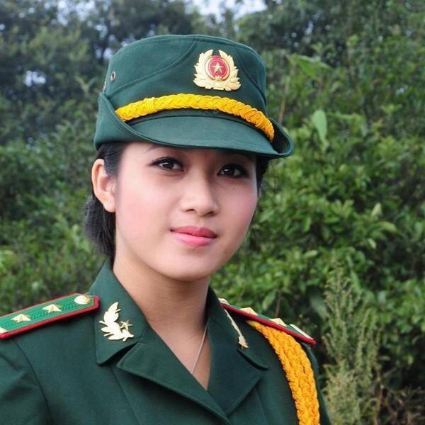军中红花 越南军队美丽女兵不少