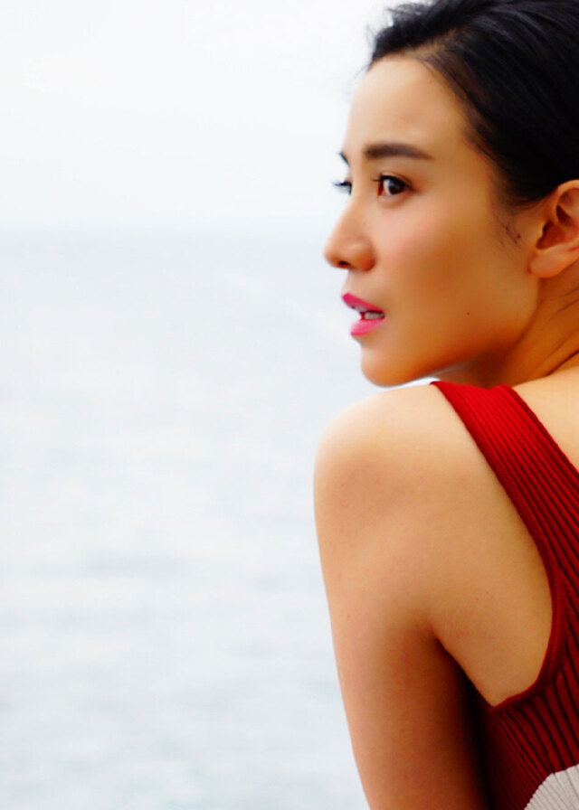 宋佳身材写真图片 50a2500a834191bf568e_size91_w950_h1330.jpg