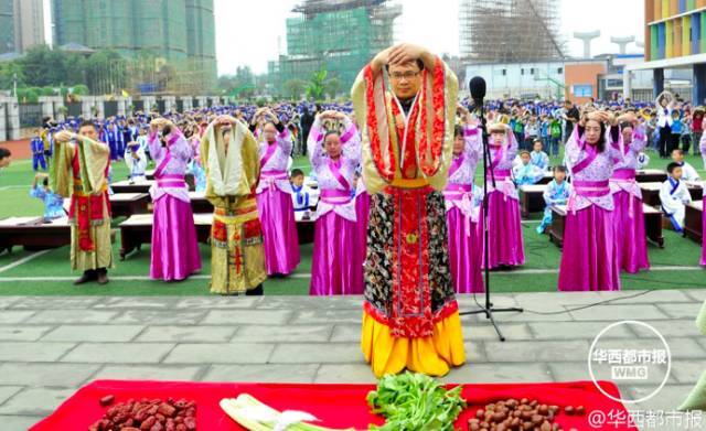 古装为何辣眼:以为是梅长苏 却穿成了店小二-自