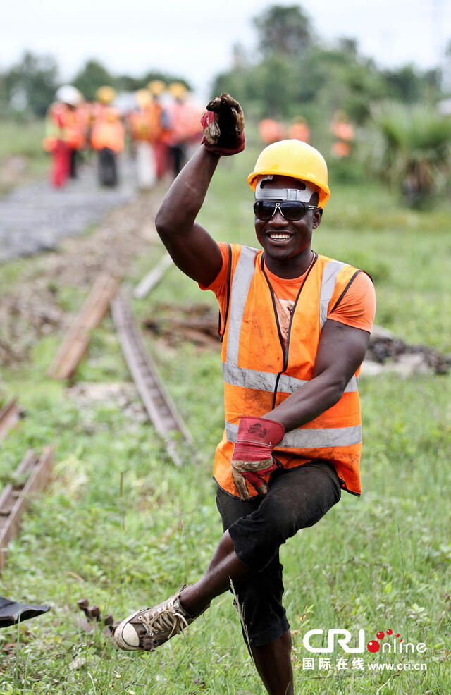 非洲首条中国标准铁路试乘 7月运行