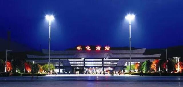 财政收入_怀化各县市区财政收入(2)