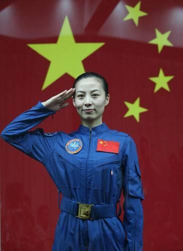 王亚平:从蓝天梦到航天梦,实现中国首次太空授课的女