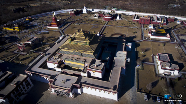 石嘴山在线电影娱乐八卦航拍西藏首座寺庙 从