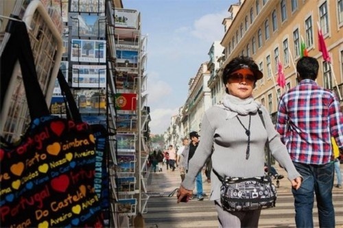 中国土豪海外奢华生活揭秘 <wbr>震惊老外 中国土豪海外奢华生活揭秘 <wbr>震惊老外