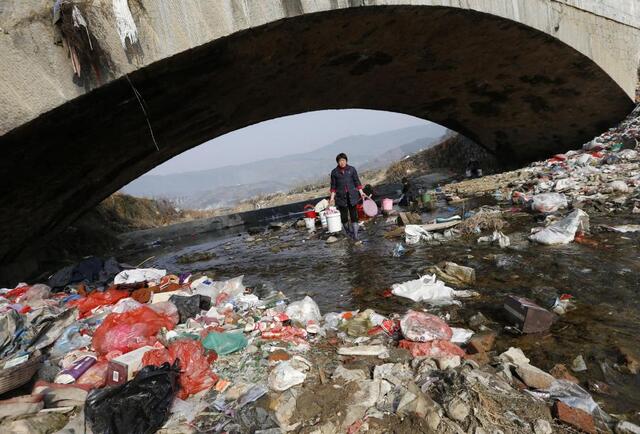 一组中国水污染照片-凤凰新闻