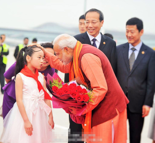 莫迪在中国访问照片