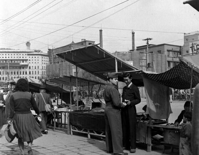 二战后日本的黑市交易-凤凰新闻