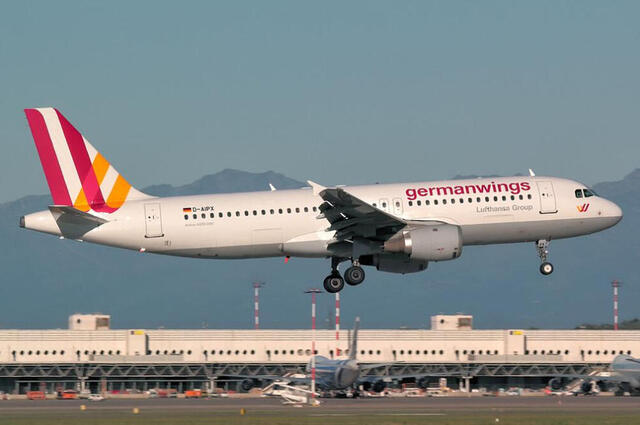 24/33图为德国之翼航空公司(germanwings)的空客a320机型.