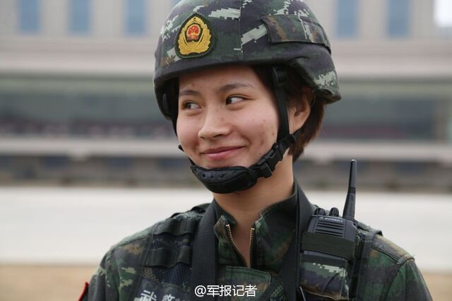 这其中的女子特警队,以其特有细心,敏锐,在反恐战场上发挥了重要作用.