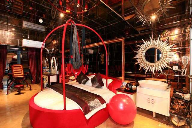 给你一万个爱的理由!最浪漫的情侣酒店。