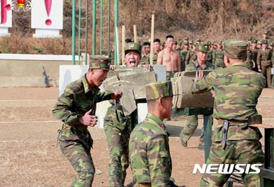 朝鲜特种部队严酷训练画面曝光(高清组图)