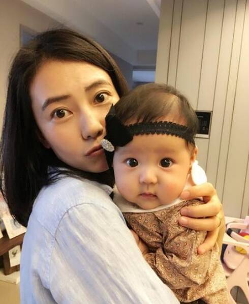  高圆圆录节目哽咽 (5)图片  高圆圆录节目哽咽 (5