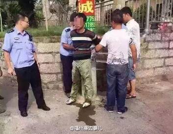 男子开车偷小孩被抓 被绑电线杆吓得尿裤子