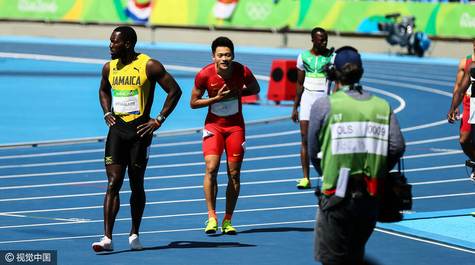 这一刻,中国飞人引短跑王国选手侧目!(组图)