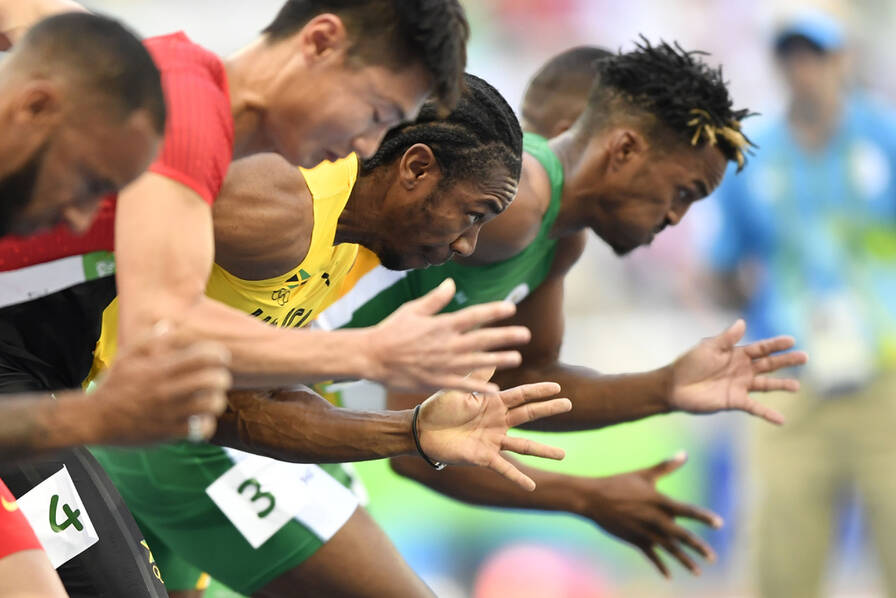 这一刻,中国飞人引短跑王国选手侧目!(组图)